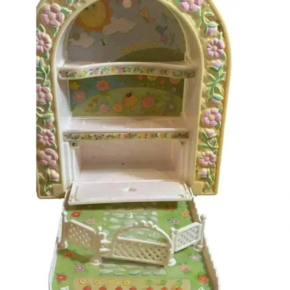 Charmkins House Pink & flowers Shelf & Fence Vintage Hasbro 1983 - Picture 5 of 6